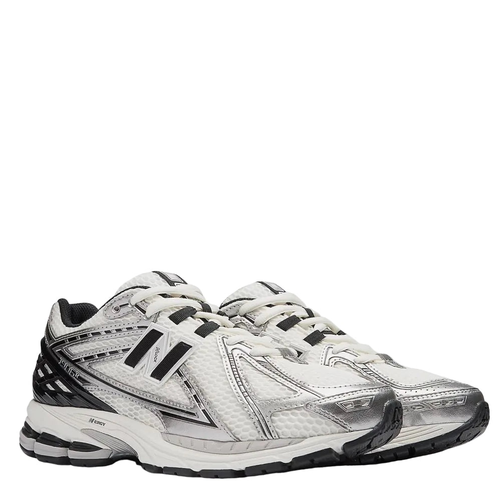 New Balance Women's 1906R in Silver Metallic with White and Sea Salt - Getoutside Shoes