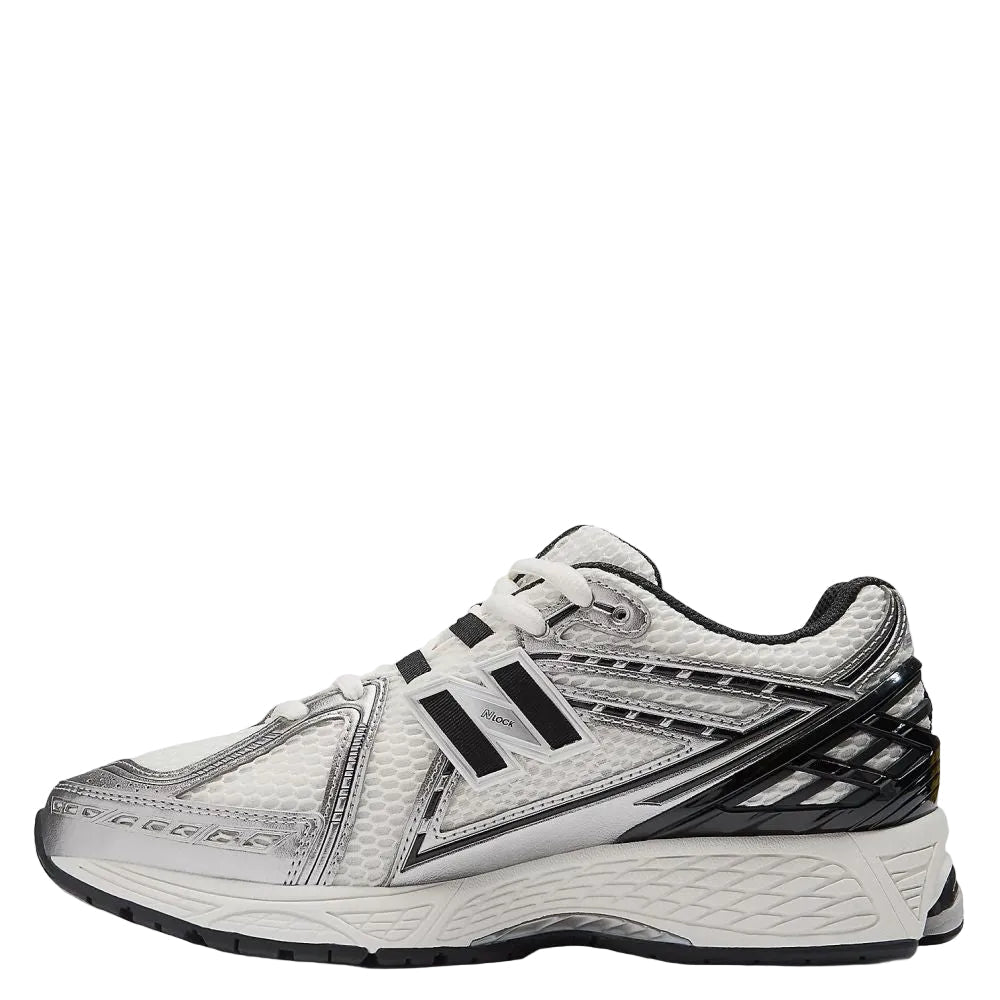 New Balance Women's 1906R in Silver Metallic with White and Sea Salt - Getoutside Shoes