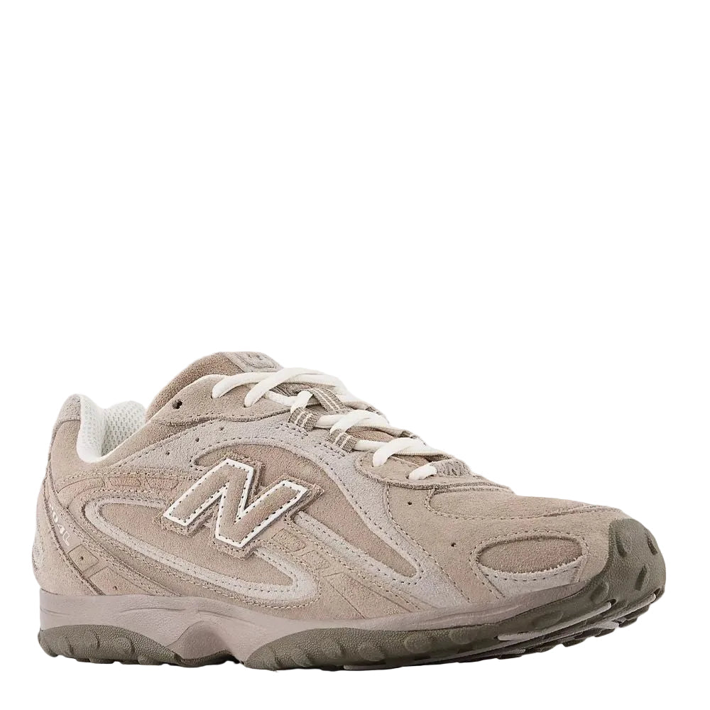 New Balance 204L Women in Mushroom with Arid Stone - Getoutside Shoes