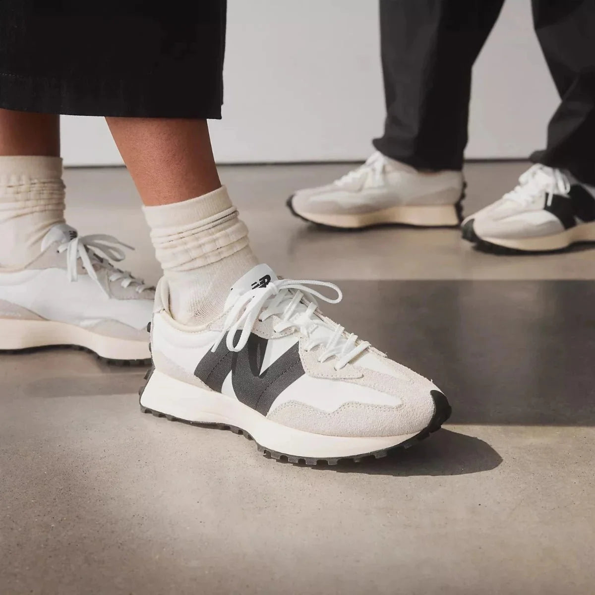 New Balance 327 in Sea Salt | Getoutside Shoes