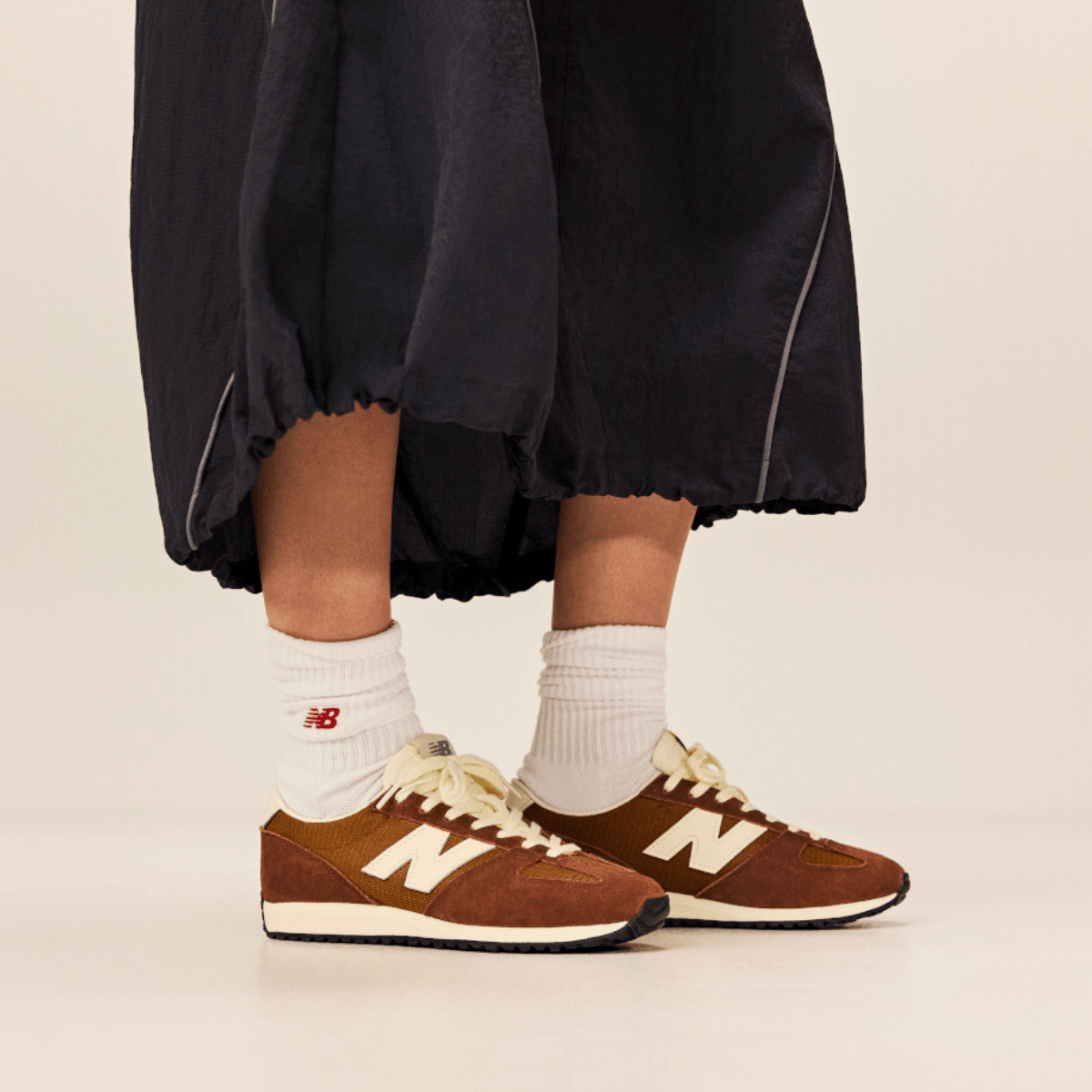 New Balance Women's 471 in Rich Oak with Breakfast Tea - Getoutside Shoes