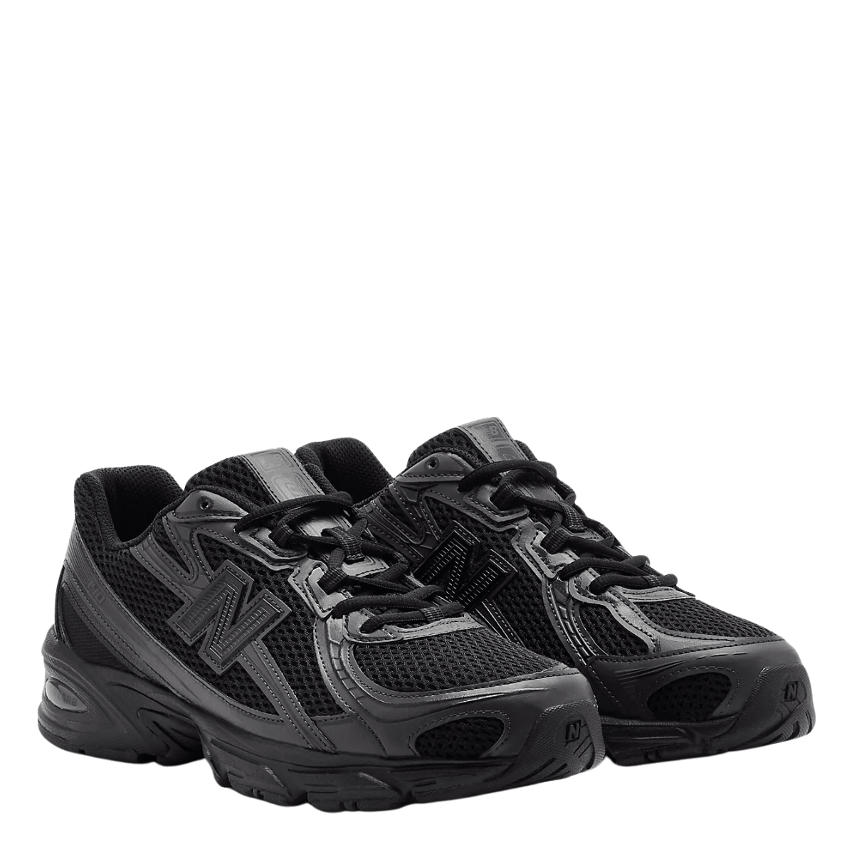 New Balance Women's 740 in Black - Getoutside Shoes