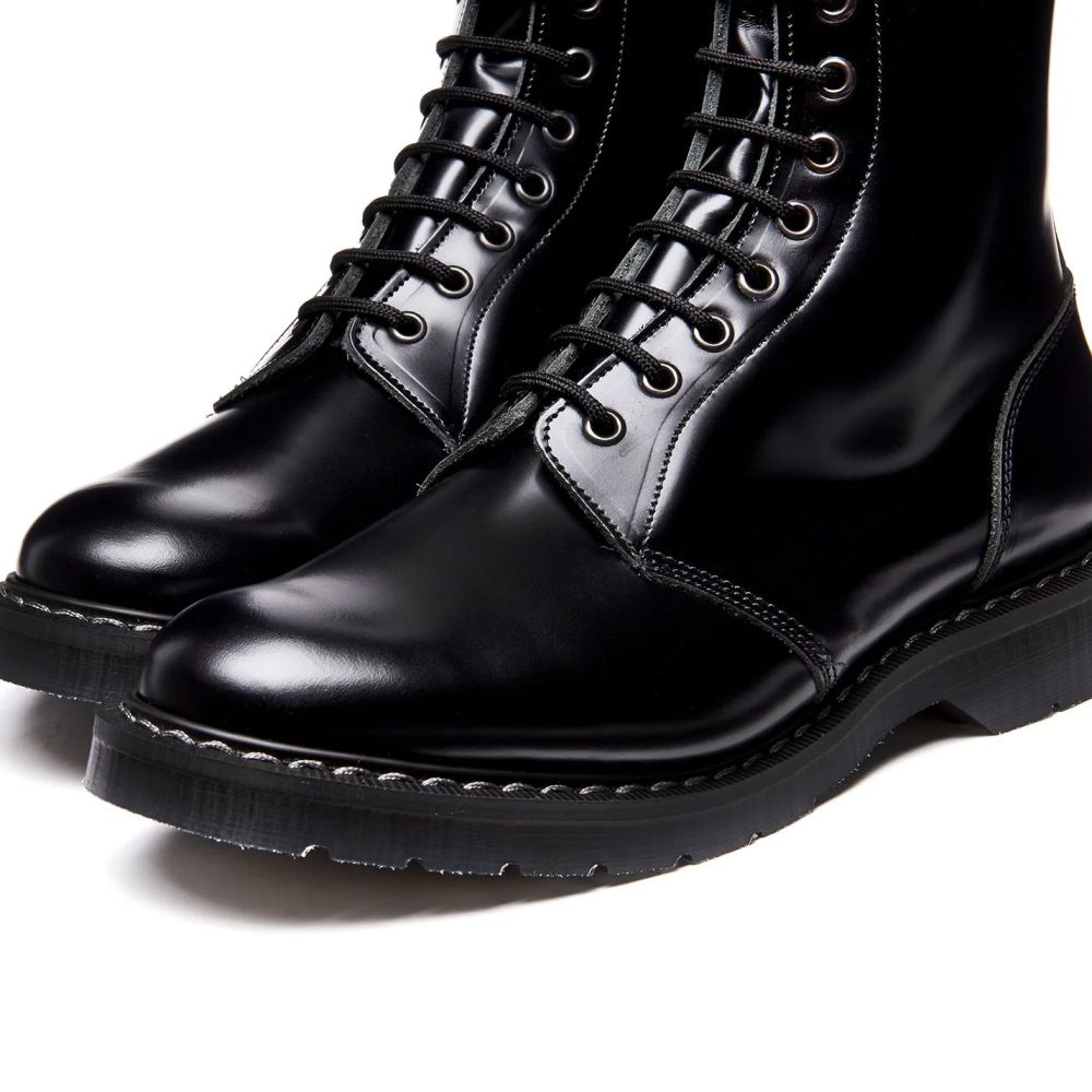 Solovair 11 Eye Astronaut Boot in Black Hi-Shine