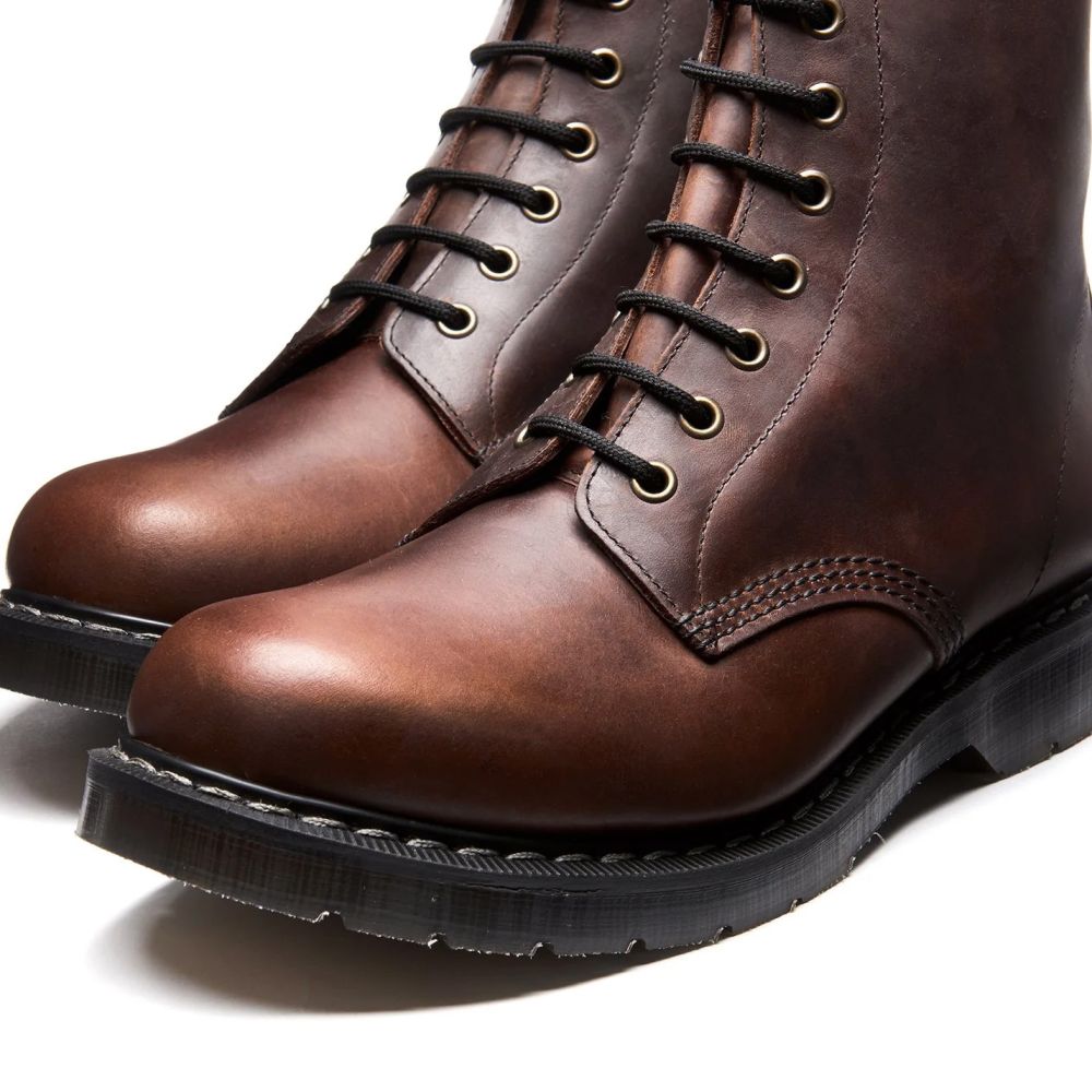 Solovair 8 Eye Derby Boot in Gaucho Crazy Horse