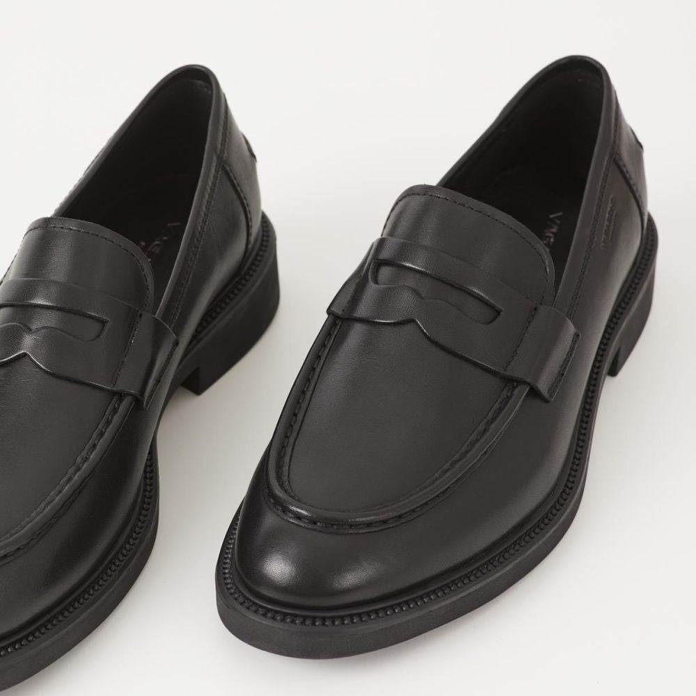 Vagabond Men's Alex M Loafers in Black Leather