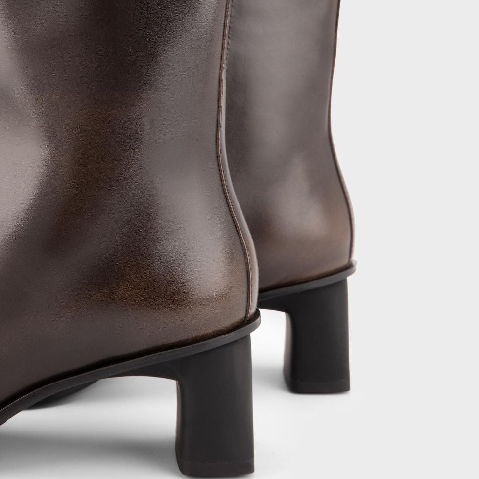 Vagabond Women's Elvina Ankle Boots in Brown Brush-Off Leather - Getoutside Shoes