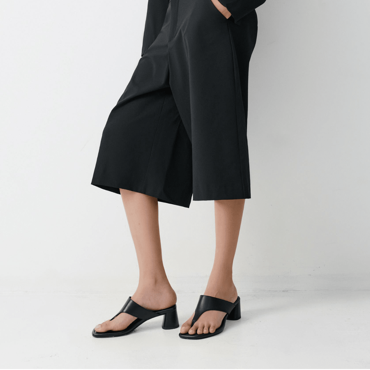 Vagabond Women's Evie Heeled Sandals in Black Leather - Getoutside Shoes