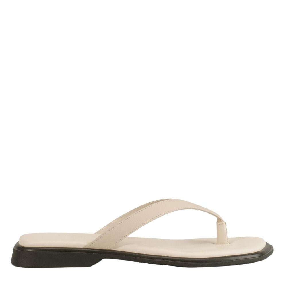 Vagabond Women's Izzy Sandals in Off - White Leather - Getoutside Shoes