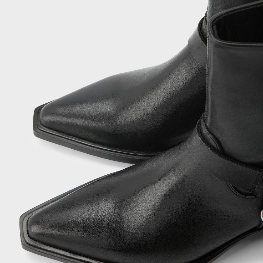 Vagabond Women's Kelsey Harness Boots in Black Leather - Getoutside Shoes