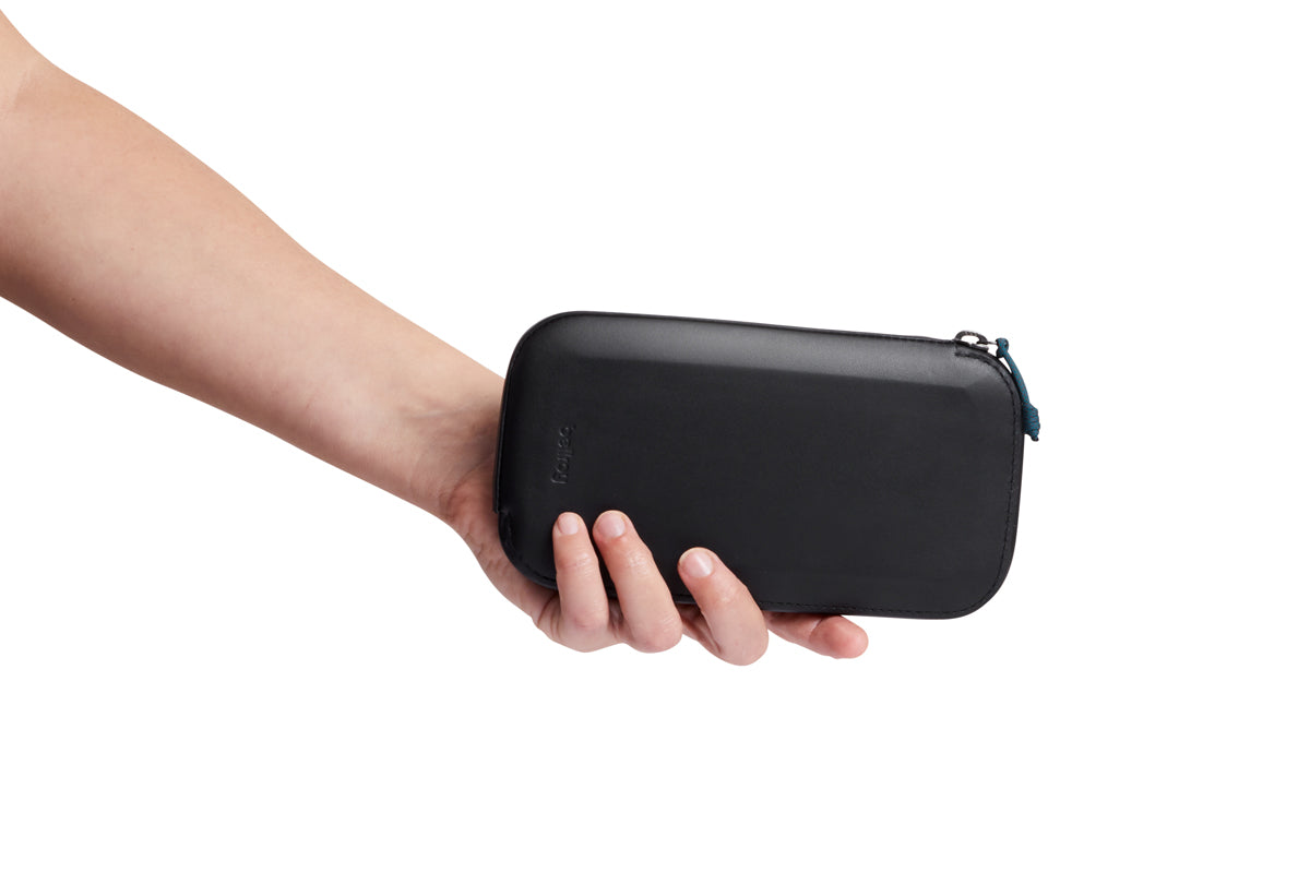 Bellroy All-Conditions Phone Pocket Plus